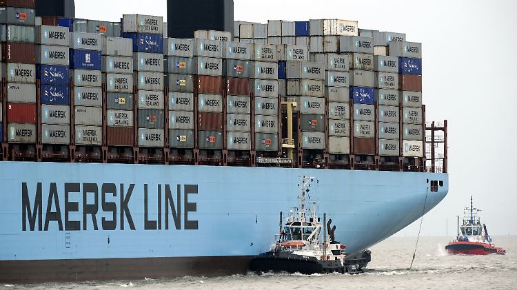 Ein typisches Containerschiff, das von der Hamburger Reederei Rickmers betrieben wird.