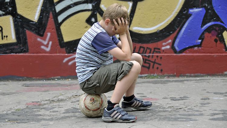 Nur wenige arme Kinder treiben Sport.