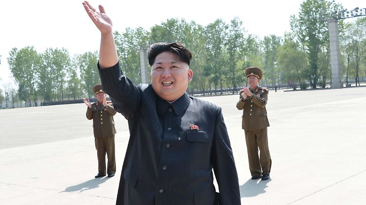 Nordkoreas Machthaber Kim Jong Un höchstpersönlich soll den Raketentest eingeleitet und verfolgt haben.