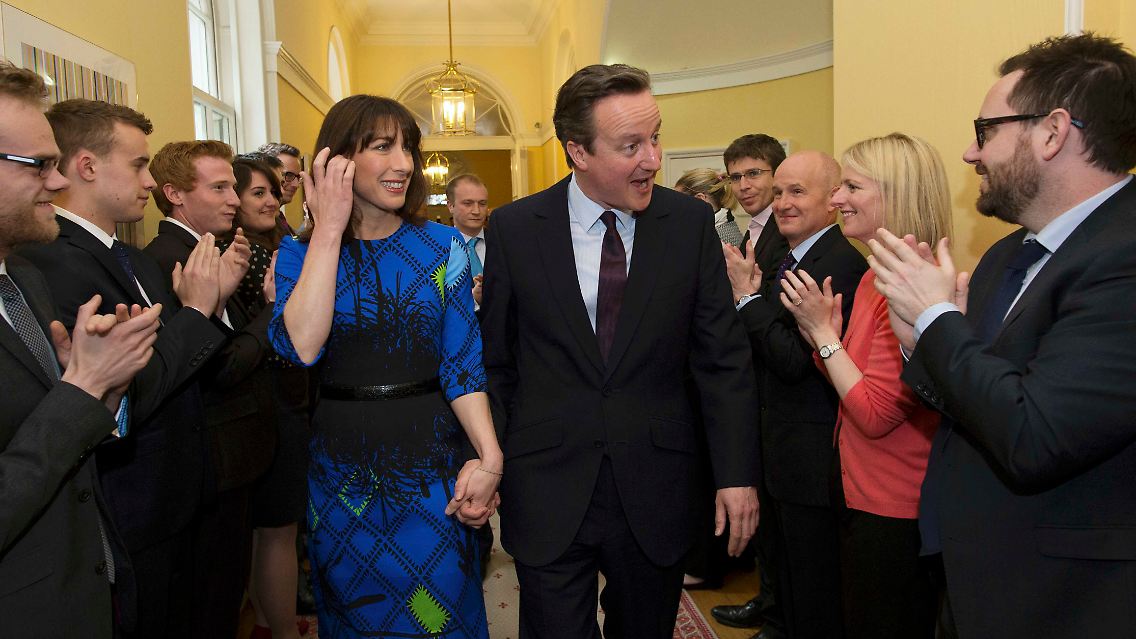 2015-05-08T154521Z_1720971720_LR2EB5817R99V_RTRMADP_3_BRITAIN-ELECTION.JPG8464225516485977723.jpg
