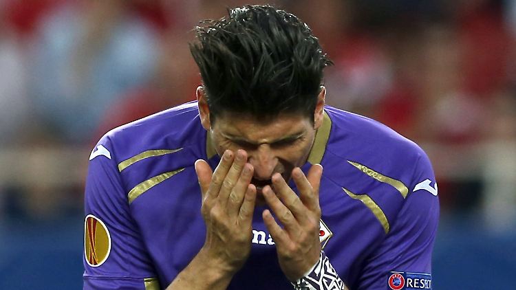 Zuspiele verbockt und nur magere Ballkontakte: Mario Gomez beim Europa-League-Spiel gegen den FC Sevilla.