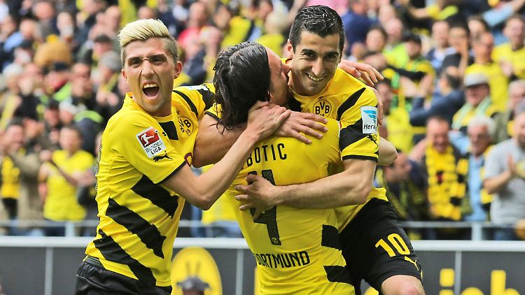 Die Borussia ging durch einen Kopfballtreffer von Neven Subotic früh in Führung. Durch den Sieg gegen Berlin erhalten die BVB-Spieler den Traum ihres Trainers am Leben. Jürgen Klopp will sich mit der Qualifikation für Europa aus Dortmund verabschieden.