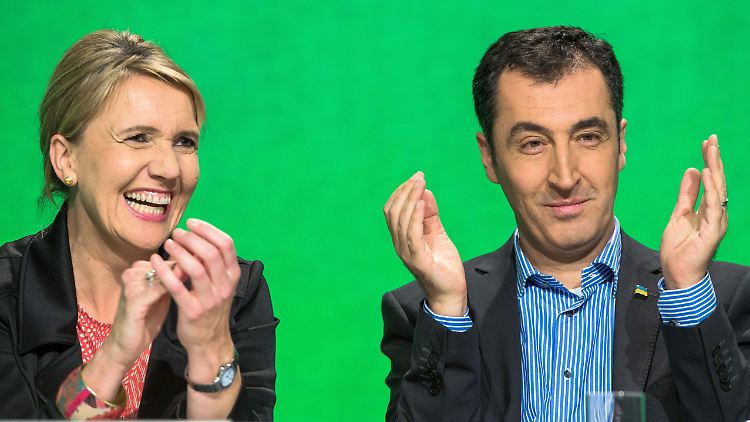 Simone Peter und Cem Özdemir haben Grund zur Freude.