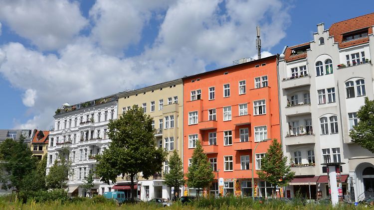 Altbauten in Berlin-Charlottenburg. Der Bezirk hat in den letzten Jahren eine Aufwertung erfahren, die Mieten sind gestiegen.