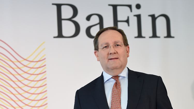 Versicherungsexperte Hufeld führt die Bafin seit dem 1. März. 
