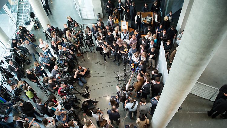 Konstantin von Notz vor dem NSA-Untersuchungsausschuss: Die Grünen werden als die besseren Aufklärer der Affäre wahrgenommen.