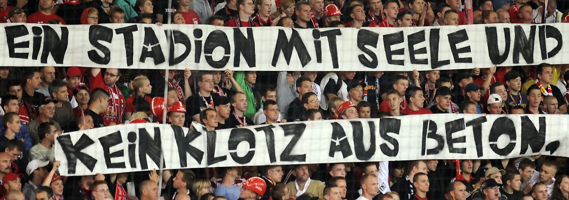 Dieser Gruß der Unioner an die Hertha-Fans wird auch beim Derby zu sehen und zu hören sein.