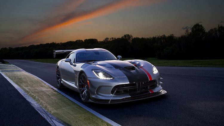 Wichtigstes Unterscheidungsmerkmal zur Viper ist bei der ACR die sportliche Aufrüstung mit dem Bodykit.