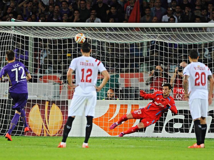 Nicht einmal per Elfmeter konnte der AC Florenz gegen den FC Sevilla einen Treffer erzielen.