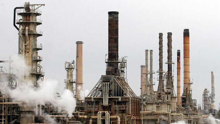 Die Raffinerie in Baidschi produzierte früher täglich 300.000 Barrel Öl. Derzeit soll die Einrichtung aber nicht "funktionsfähig" sein.