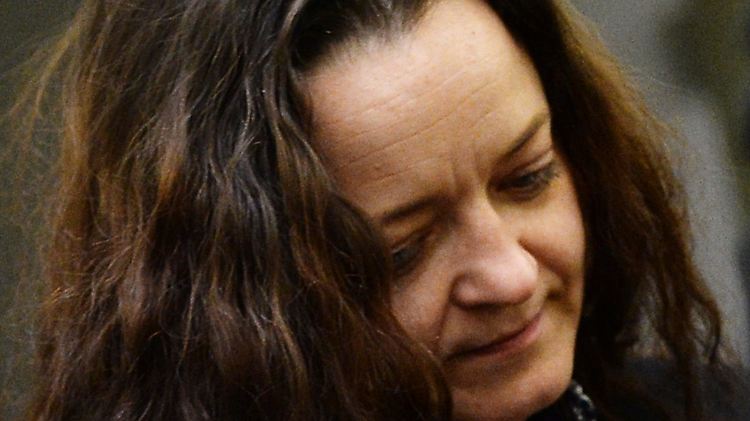 Beate Zschäpe möchte, dass der Gerichtspsychiater während der Verhandlung nicht mehr in Hörweite sitzt.