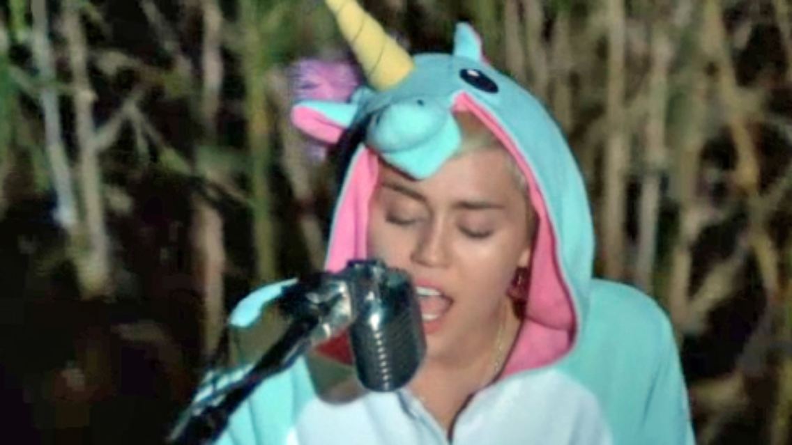 Miley-Cyrus_Einhorn.jpg