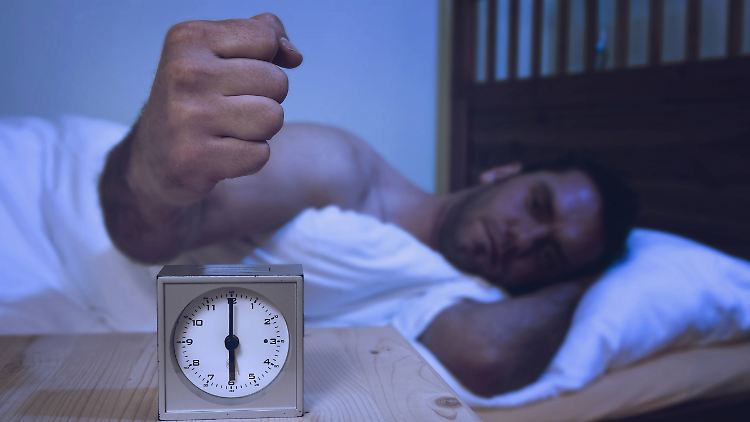 Die wenigsten Menschen springen morgens um sechs fröhlich aus dem Bett.