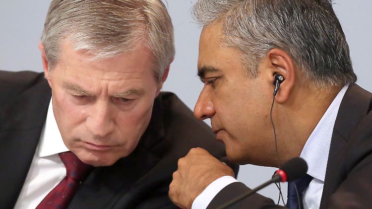 Die Doppelspitze der Deutschen Bank: Jürgen Fitschen (l.) und Anshu Jain (Archivbild).