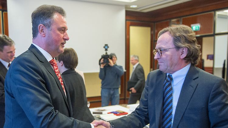 GDL-Chef Weselsky und Bahn-Personalvorstand Weber haben den ersten Schritt zu einer Lösung im Tarifkonflikt geschafft.