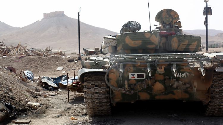 Die syrischen Regierungstruppen haben sich aus Palmyra zurückgezogen. Der IS beherrscht nun die strategisch wichtige Stadt.