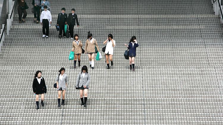 Japanische Schülerinnen in Tokio. (Archivaufnahme von 2007)