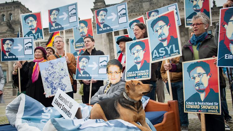 Auch Proteste halfen nichts: Edward Snowden durfte nicht nach Deutschland kommen.