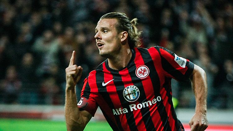 Obwohl er seit Wochen verletzt ist, könnte Alex Meier am Samstagabend die Torjägerkanone gewinnen - es wäre ein Triumph auf Krücken.