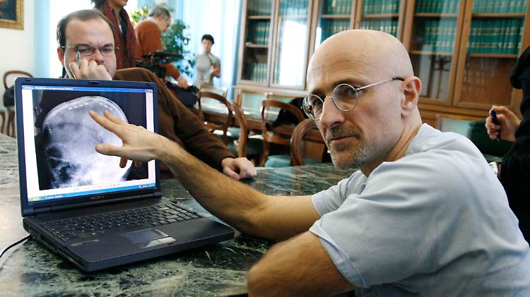 Der italienische Chirurg Sergio Canavero im Traumatologisch-orthopädischen Zentrum in Turin.