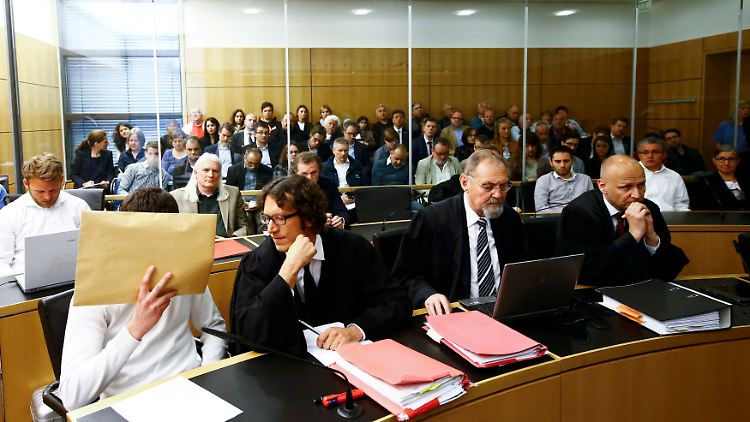 Im Verhandlungssaal des Landgerichts Darmstadt