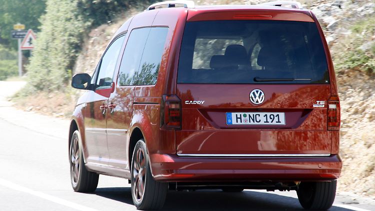 Platz da: Transportvolumen und Vielseitigkeit sind die stärksten Argumente für den Caddy.