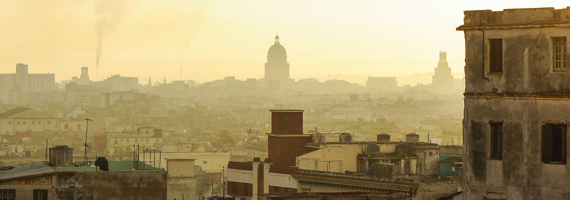 Blick auf die Altstadt von Havanna, im Hintergrund das Kapitol.