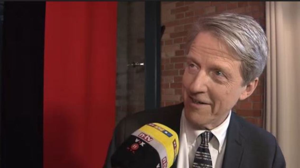 shiller.JPG