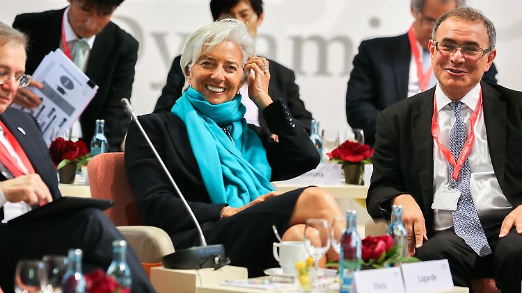 Gut gelaunt, aber hart in der Sache. IWF-Chefin Lagarde macht Athen wenig Hoffnung auf eine schnelle Einigung. 