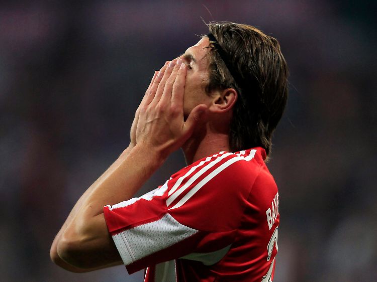 Mario Gomez ist einer von drei Angreifern, die sich um den einen Platz im Sturm bewerben.