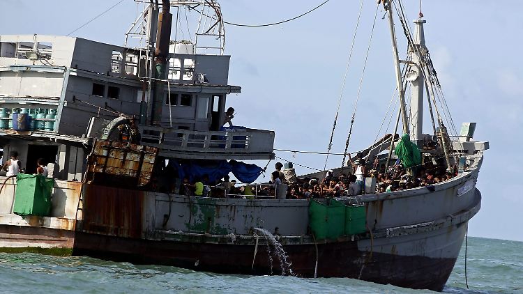 Ein Flüchtlingsboot aus Myanmar