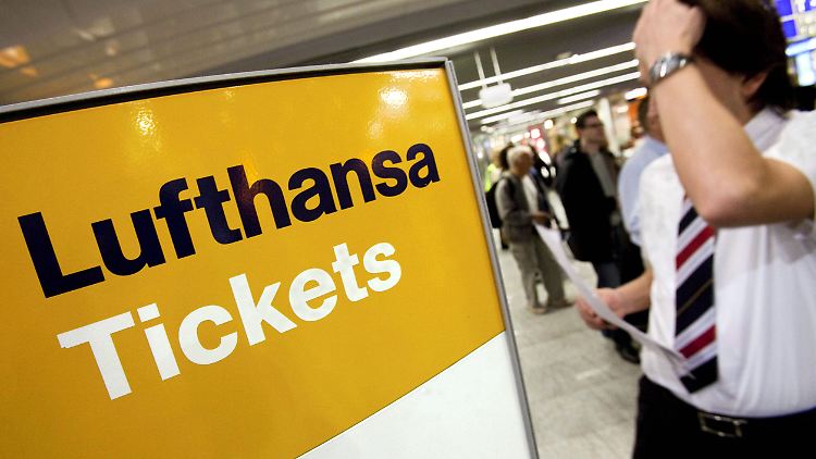 Die Lufthansa zahlt an Buchungsportale nach eigenen Aussagen jährlich einen dreistelligen Euro-Millionenbetrag.