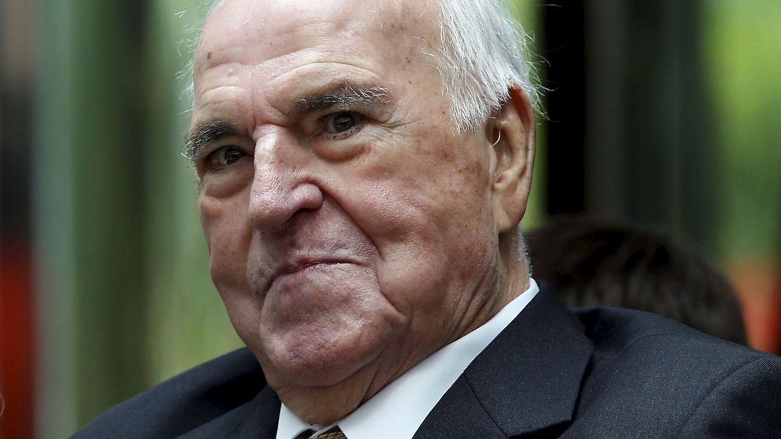2015-06-02T160635Z_885595301_GF10000115153_RTRMADP_3_GERMANY-KOHL.JPG2514636507653827114.jpg
