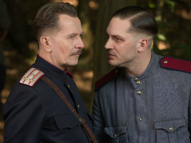 Gary Oldman (l.) darf als Leos Vorgesetzter leider viel zu wenig mitspielen.