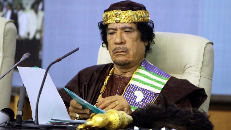 Bei Geschäften in Libyen spielt auch die Laune des exzentrischen Staatschefs Gaddafi eine Rolle.