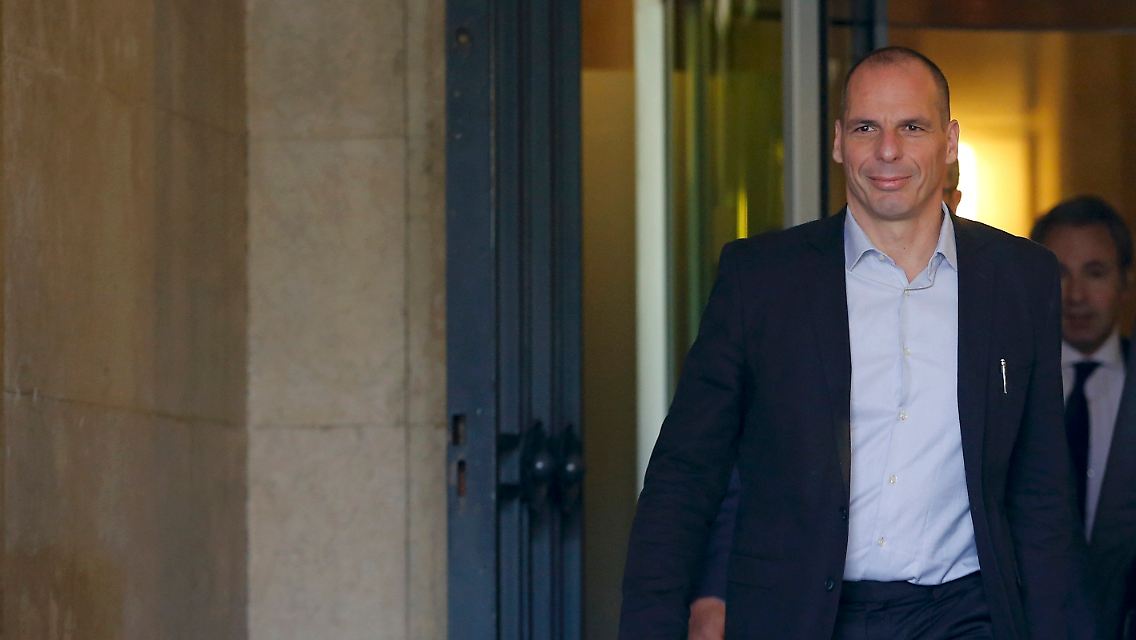 2015-06-08T104930Z_1600321700_LR1EB680U28IZ_RTRMADP_3_EUROZONE-GREECE-VAROUFAKIS.JPG2338403507427625634.jpg