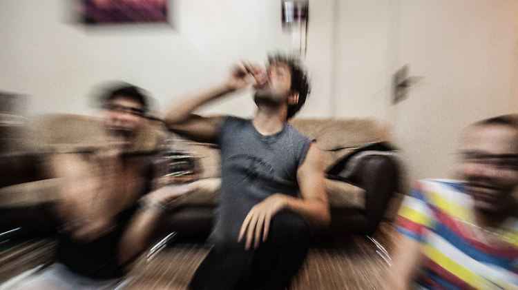 Bei Privatpartys in Teheran wird häufig Alkohol getrunken.