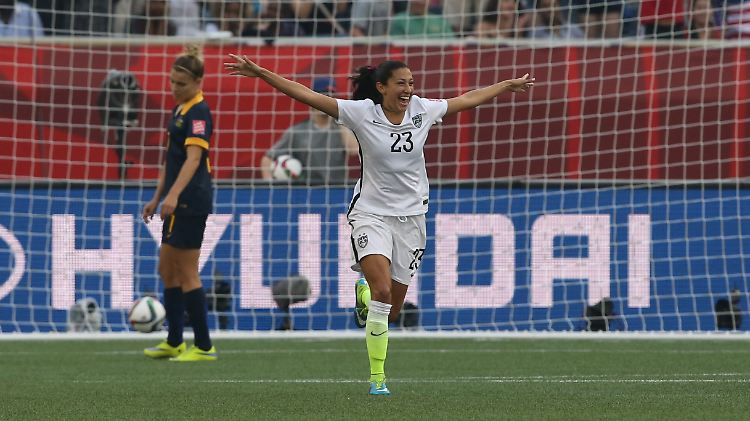 61. Spielminute im Match gegen Australien: Christen Press feiert das 2:1 für die USA.