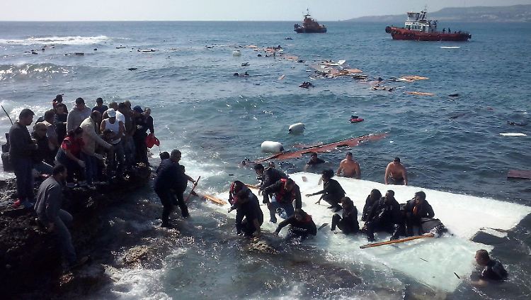 Flüchtlinge vor Rhodos: Immer mehr wagen die gefährliche Überfahrt, viele ertrinken. 