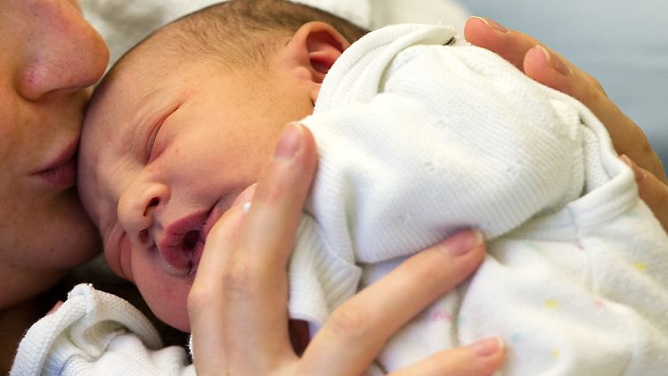 Wie genau die Zusammenhänge zwischen Geburtsmonat und Krankheitsrisiko funktionieren, muss noch weiter untersucht werden. 
