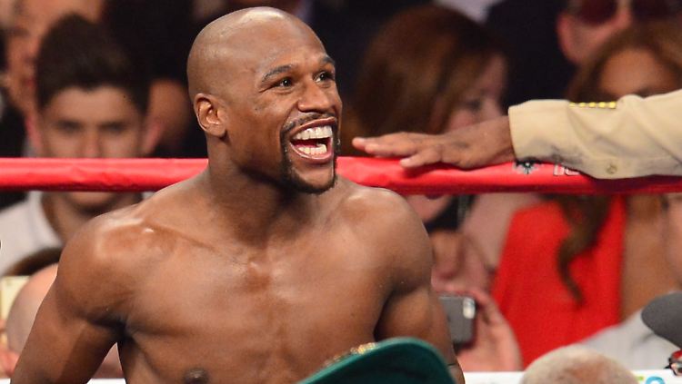 Das ist unbestritten die Nummer eins unter den Sportlern mit dem besten Jahresverdienst. Der Boxer Floyd Mayweather aus den USA verdient rund 300 Millionen Dollar (265 Millionen Euro) im Jahr.
