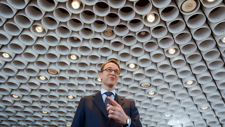 "Meiner Meinung nach ist der jüngste Anstieg der Renditen größtenteils eine Korrektur eines vorherigen Marktüberschießens", sagte Weidmann.