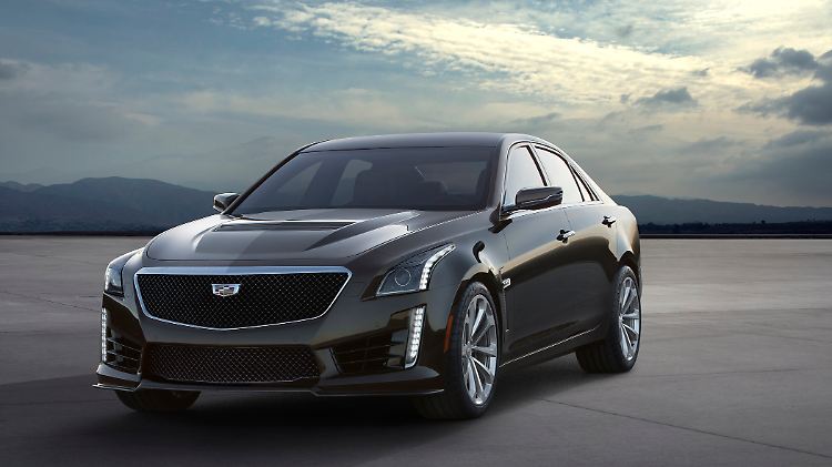 Der wuchtige Cadillac CTS V soll wie sein kleiner Bruder ATS-V auch auf der Rennstrecke zu Hause sein.