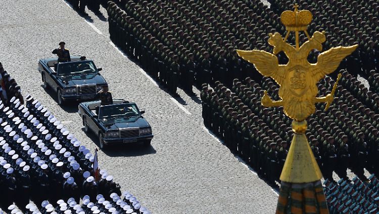 Soldaten auf der Parade zum 70. Jahrestag des Ende des zweiten Weltkrieges in Moskau.