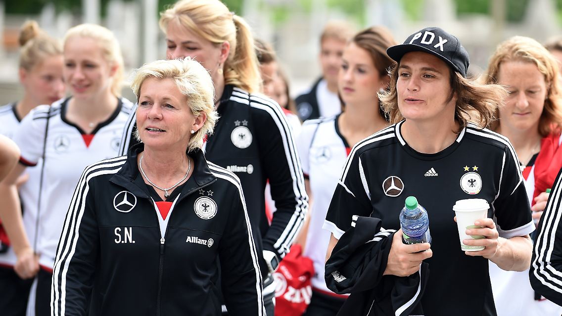 Gute Idee, wie nicht nur das 1:1 gegen Norwegen gezeigt hat. Schließlich will die DFB-Elf in Kanada Großes erreichen. Der Kader der Bundestrainerin im Überblick: