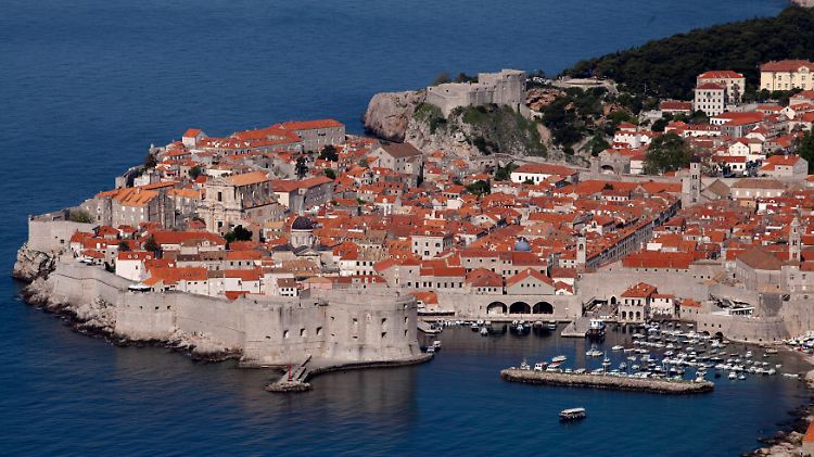 Griechenland oder Kroatien? Kroatien! Und zwar Dubrovnik, die einstige "Perle der Adria". 1979 wurde die Stadt in die Liste des UNESCO-Weltkulturerbes aufgenommen.