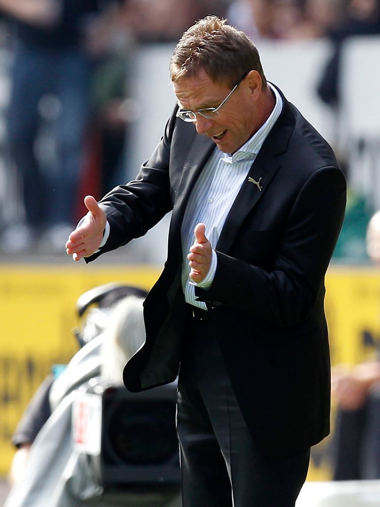 Hoffenheims Coach Ralf Rangnick erwartet von seinem Team ebenfalls eine Leistungssteigerung im nächsten Spiel, gegen die Bayern.