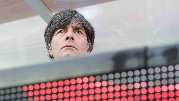 Joachim Löw, nicht immer auf der Höhe des Geschehens.