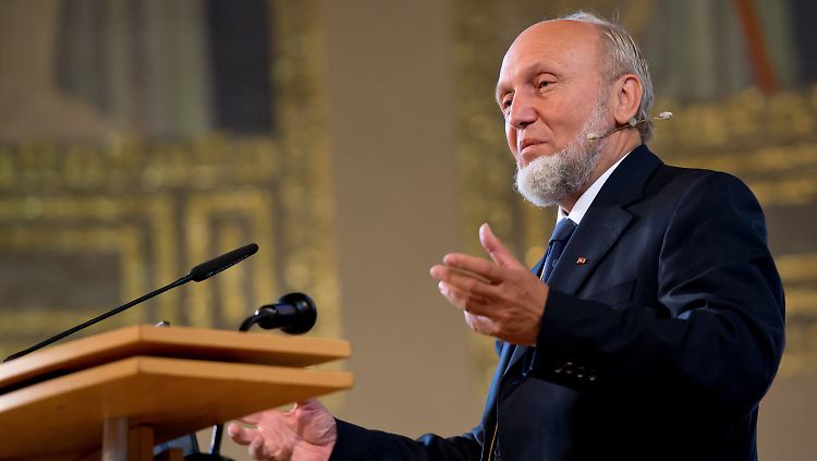 Hans-Werner Sinn ist in der Griechenland-Frage für ein Ende mit Schrecken.