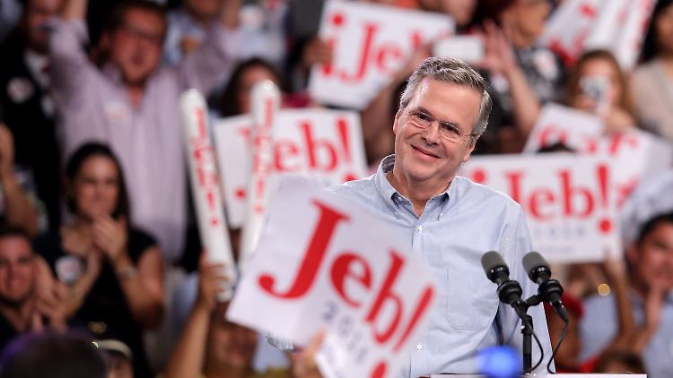 Aktenstudium statt Charisma: Jeb Bush in Miami.